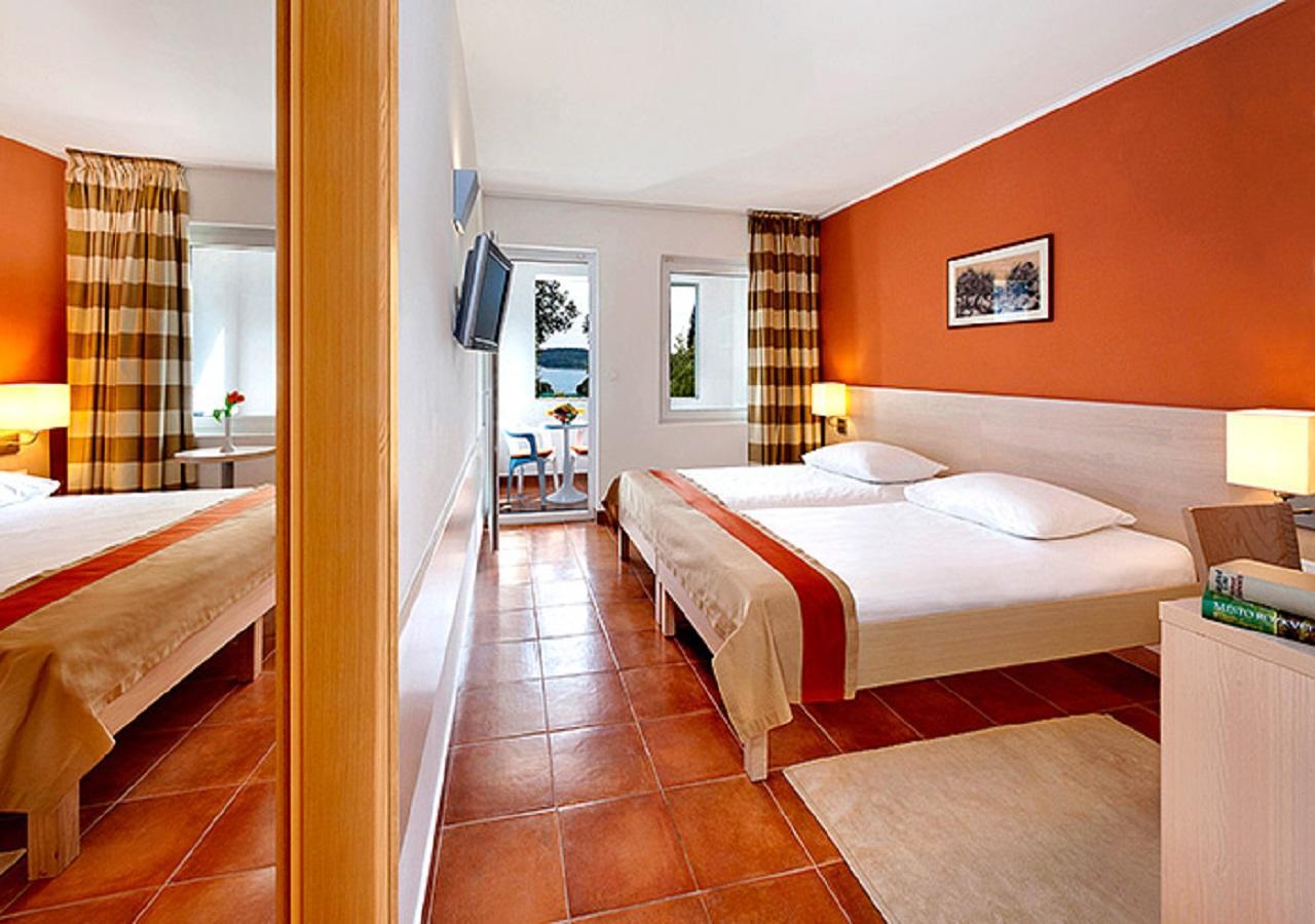 Valamar Tamaris Resort Tar-Vabriga Eksteriør billede